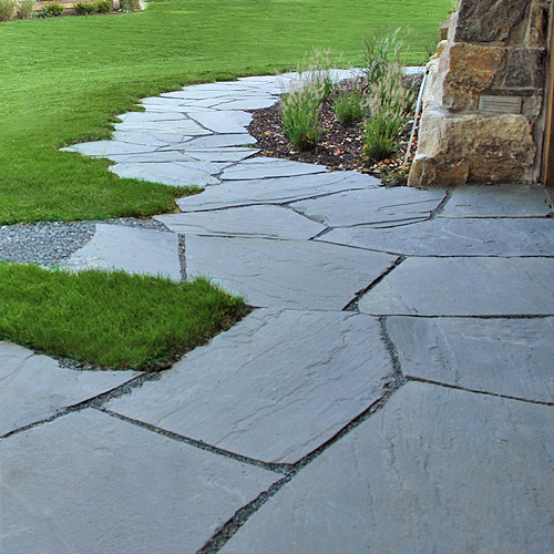 Bluestone Patterned Flagstone (Natural Cleft) - Buechel Stone