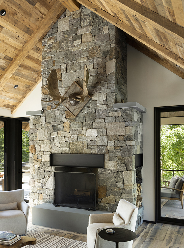 21. Bluestone Blue Select hearth and capstones, framed by Wolfeboro™ Granite veneer.